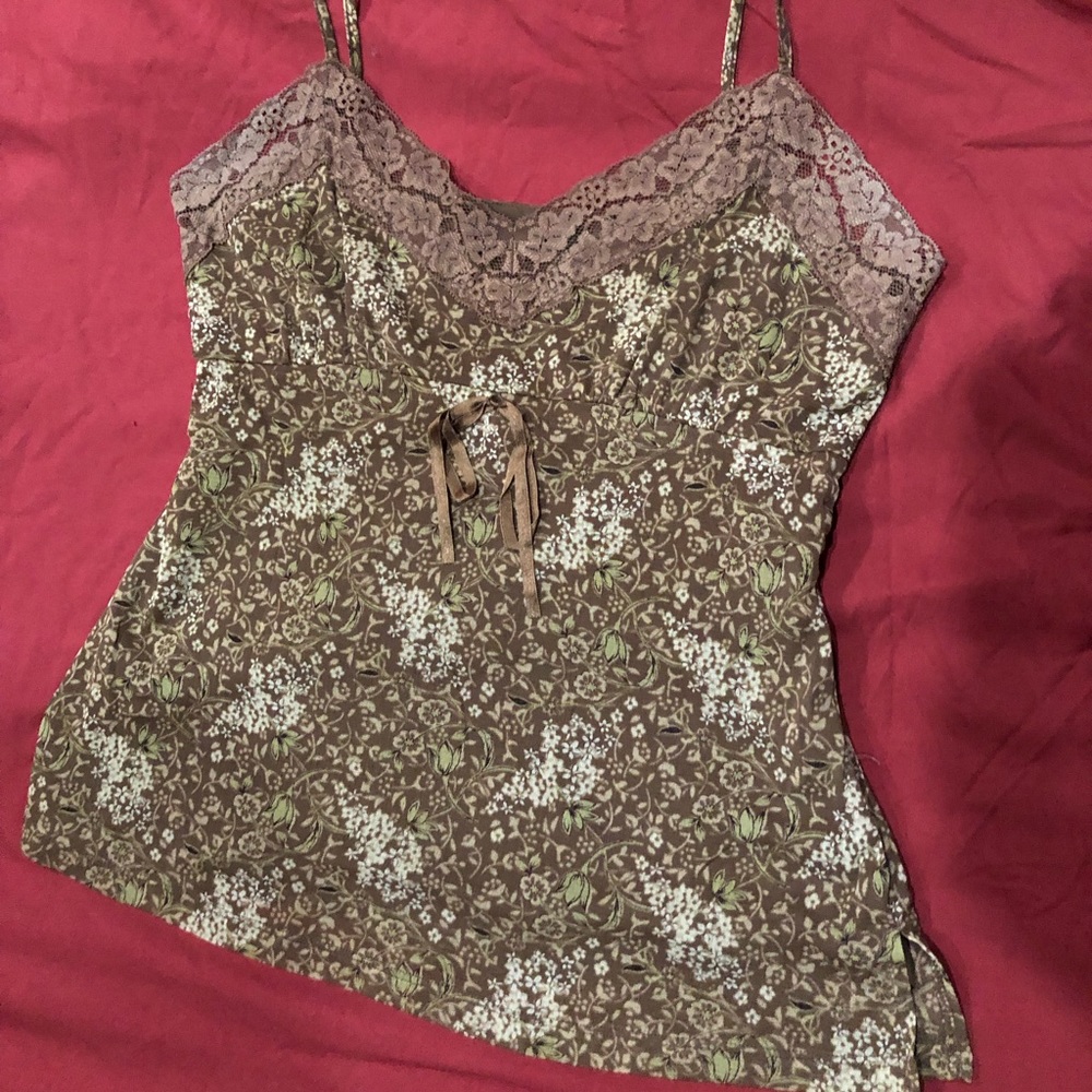 This top is like brand new even though will be secondhand